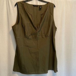 NY&Co sleeveless top